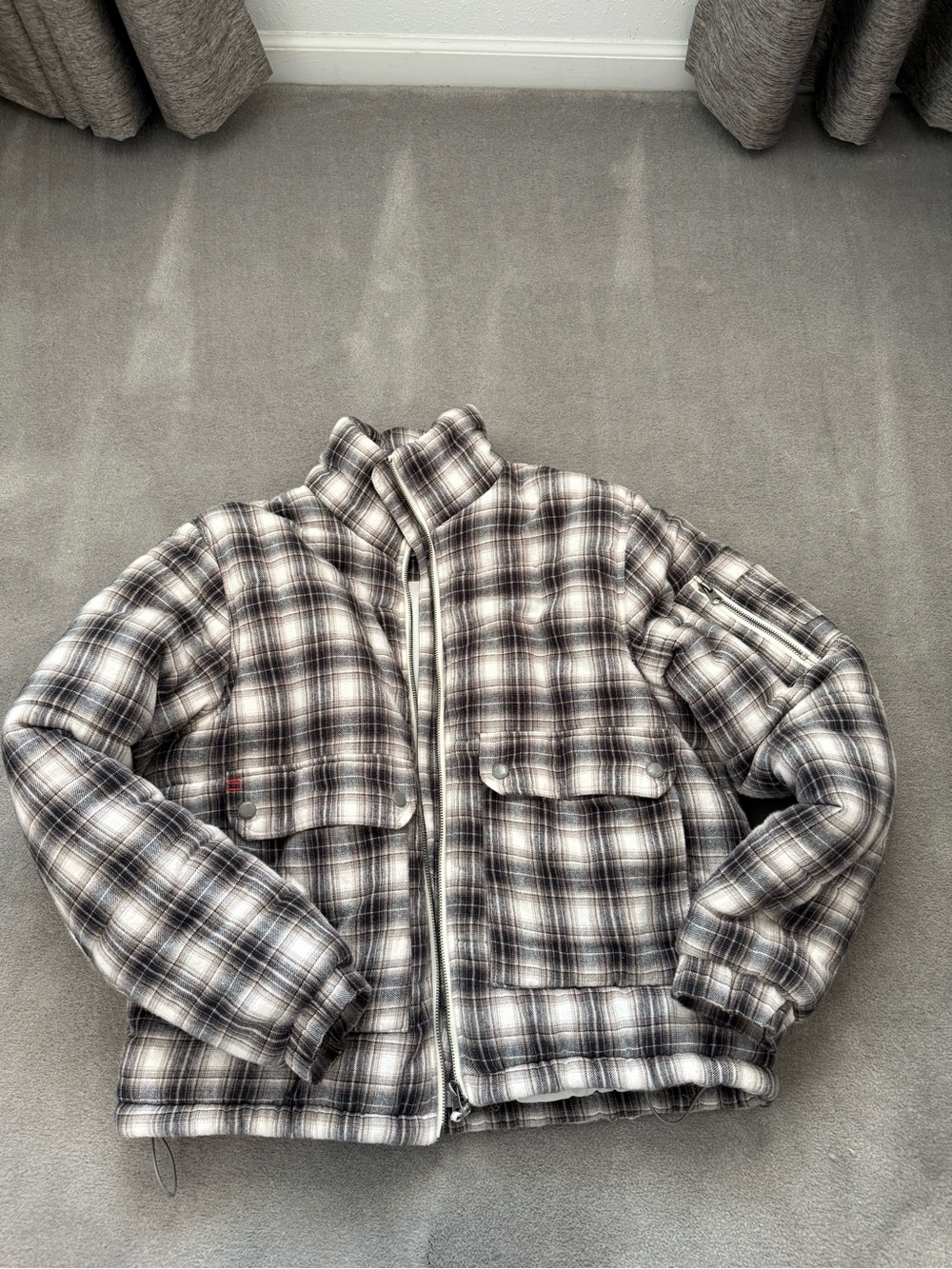 BDG Plaid Puffer Jacket - Gray/Black